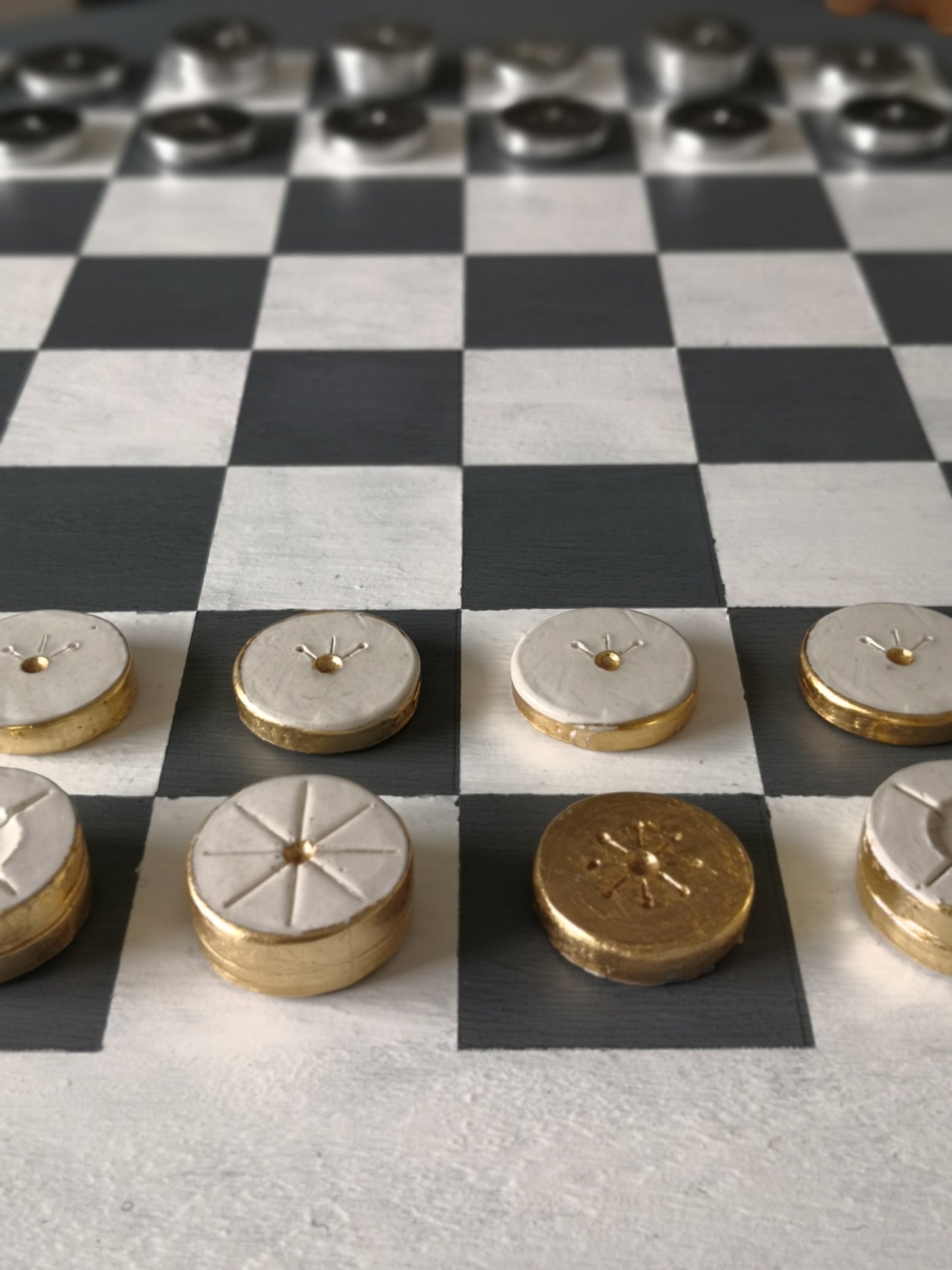 Vertical-Horizontal Chess