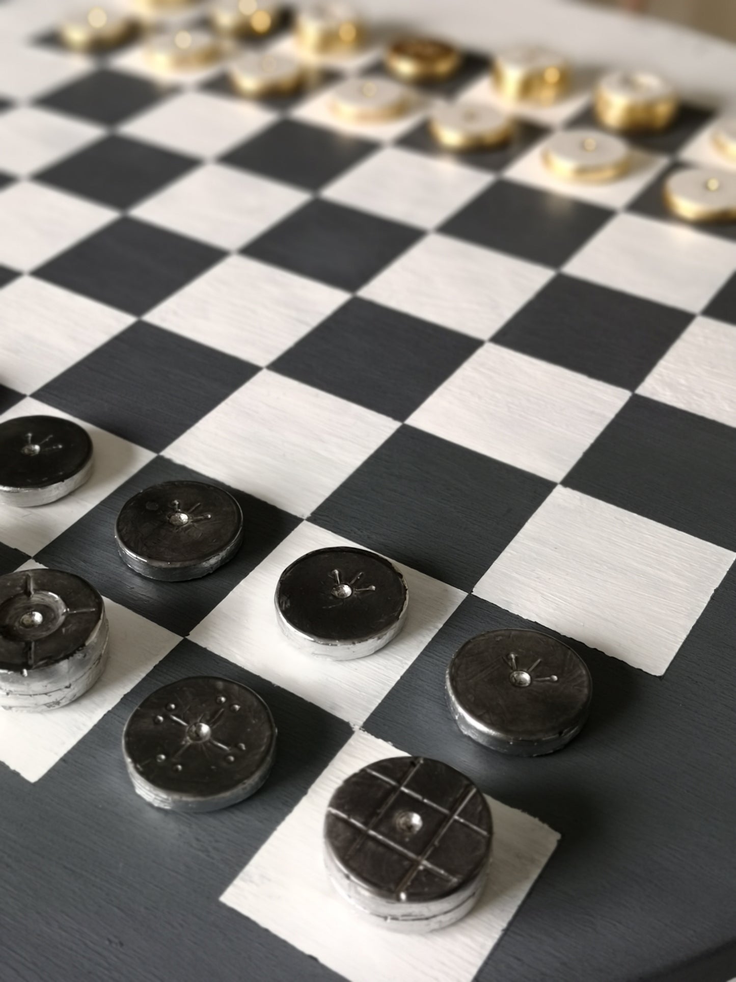 Vertical-Horizontal Chess